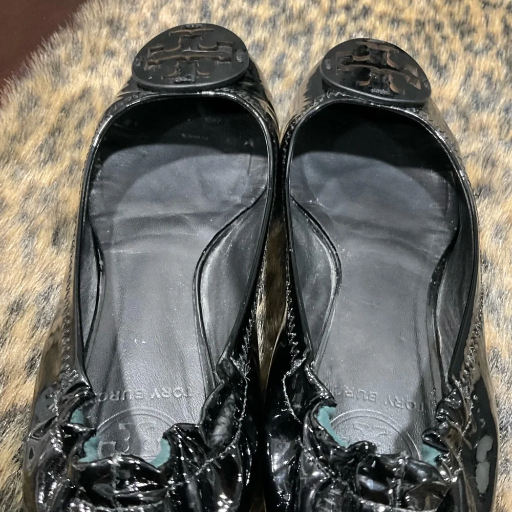 TORY‎ BURCH PATENT LEATHER BALLET FLATS